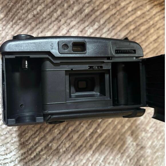 Vintage Vivitar 35mm Film Camera Optical Lens Tested and Working - Picture 6 of 6